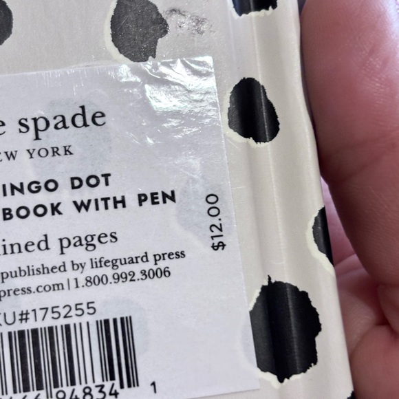 Kate Spade, Betsy Johnson Bundle.  Includes garden set, notepad/pen and keychain - Picture 6 of 7